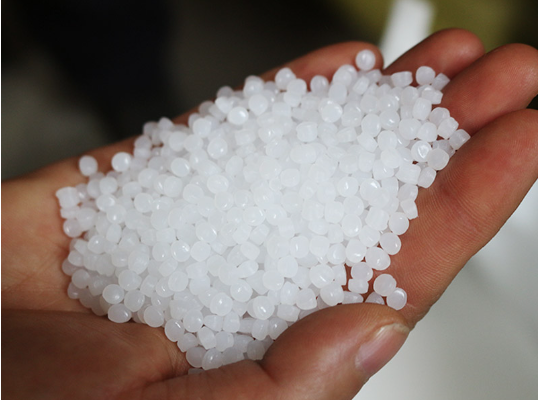 Yantai Double Plastic Industry Co., Ltd. insistă asupra materiilor prime HDPE 100% virgine pentru a crea plase din plastic de înaltă calitate, ecologice și durabile